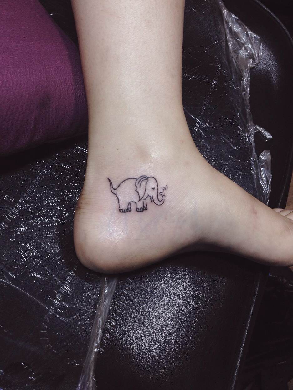 广州女孩小象纹身图案